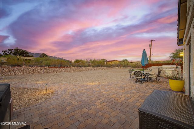 1146 W Las Lomitas Road, Tucson, AZ 85704