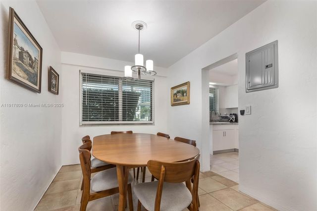 20 Park Dr 2, Bal Harbour, FL 33154