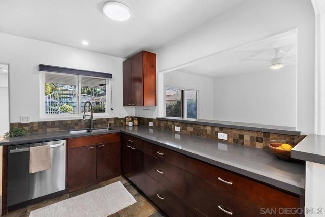 2435 Chicago St, San Diego, CA 92110