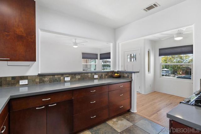 2435 Chicago St, San Diego, CA 92110