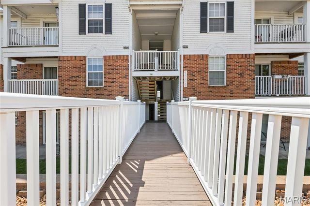 1209 Woodland Point Drive B, St Louis, MO 63146