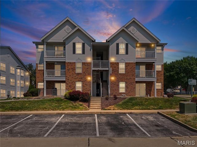 1209 Woodland Point Drive B, St Louis, MO 63146