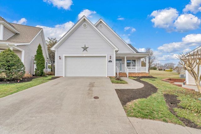 S 734 Battery DR, Roanoke, VA 24019