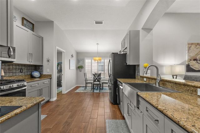 1807 LEYBOURNE LOOP, Wesley Chapel, FL 33543