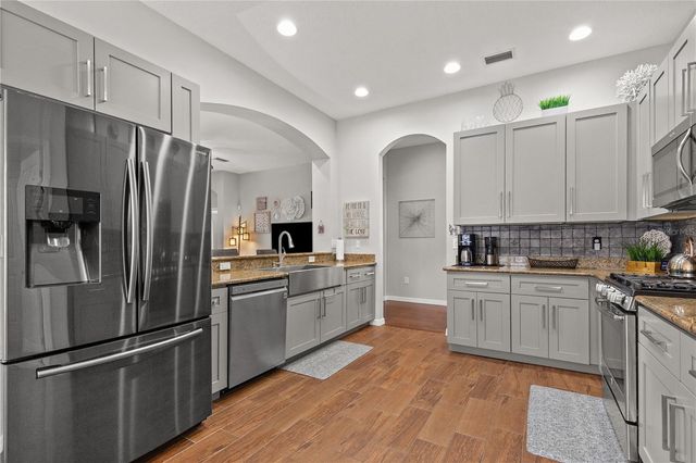 1807 LEYBOURNE LOOP, Wesley Chapel, FL 33543