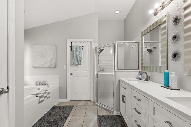 1807 LEYBOURNE LOOP, Wesley Chapel, FL 33543
