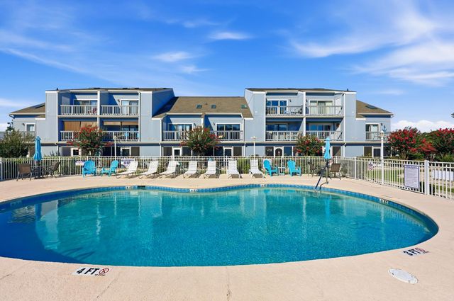 1890 Colony Dr Apt 17L, Surfside Beach, SC 29575