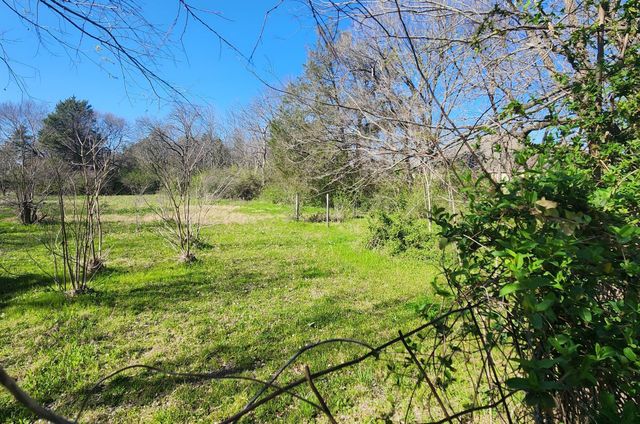 000 Mineral Wells Street, Terrell, TX 75160