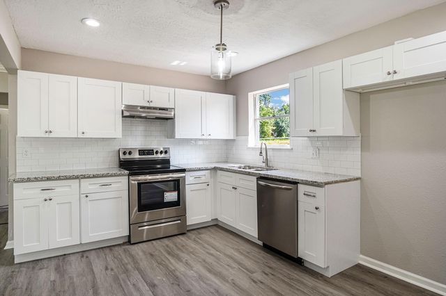 1702 Athens Drive, New Caney, TX 77357