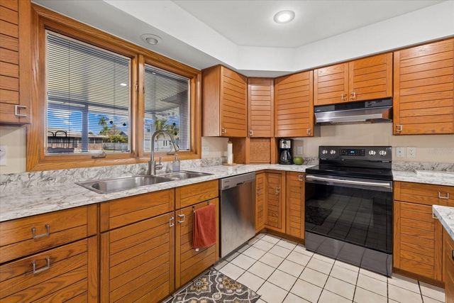 1111 77TH STREET NW, Bradenton, FL 34209