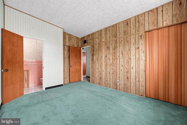 9325 TROUT RD, Philadelphia, PA 19115