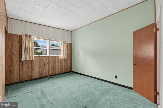 9325 TROUT RD, Philadelphia, PA 19115