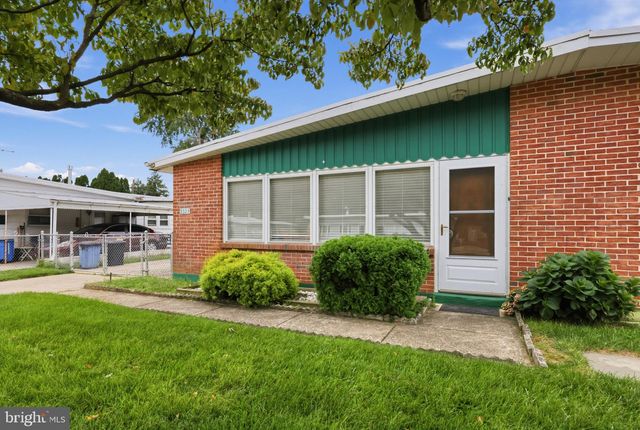 9325 TROUT RD, Philadelphia, PA 19115