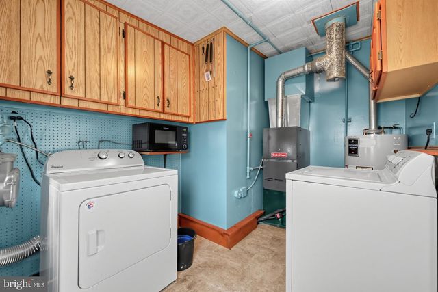 9325 TROUT RD, Philadelphia, PA 19115