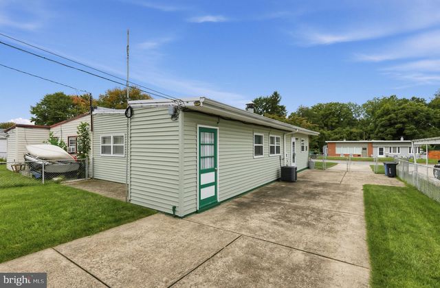 9325 TROUT RD, Philadelphia, PA 19115