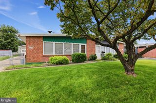 9325 TROUT RD, Philadelphia, PA 19115