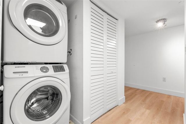 2101 Brickell Ave 806, Miami, FL 33129