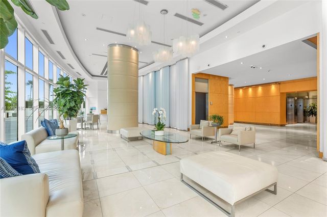 2101 Brickell Ave 806, Miami, FL 33129