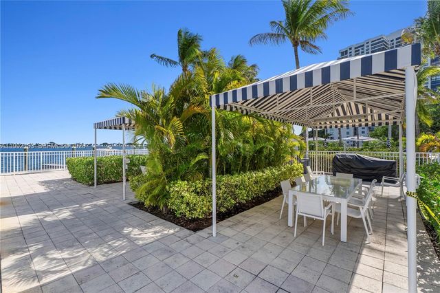 2101 Brickell Ave 806, Miami, FL 33129