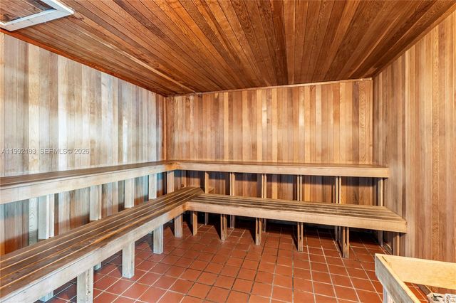 2101 Brickell Ave 806, Miami, FL 33129