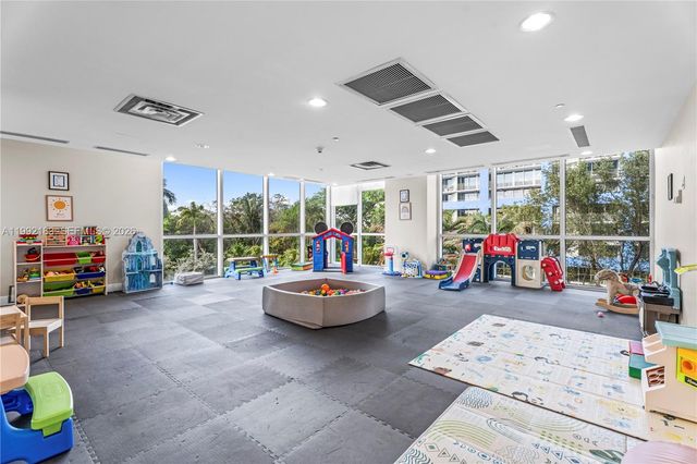 2101 Brickell Ave 806, Miami, FL 33129