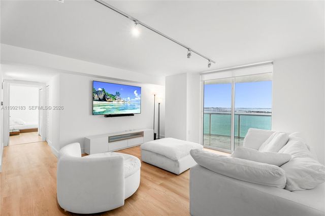 2101 Brickell Ave 806, Miami, FL 33129