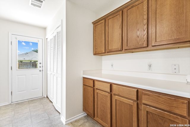 8519 Snakeweed, Converse, TX 78109