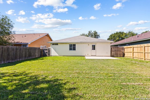 8519 Snakeweed, Converse, TX 78109