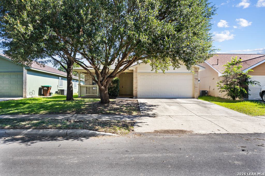 8519 Snakeweed, Converse, TX 78109