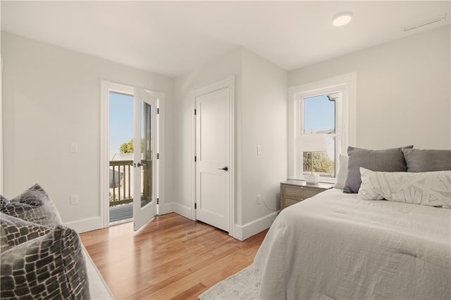 85 Bayview Avenue 2, Bristol, RI 02809