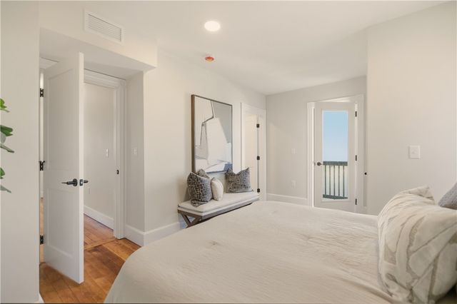 85 Bayview Avenue 2, Bristol, RI 02809