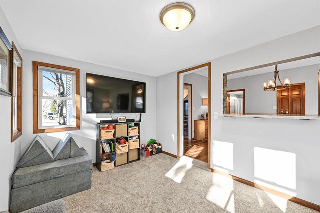 44 W Madison Street, Darien, WI 53114