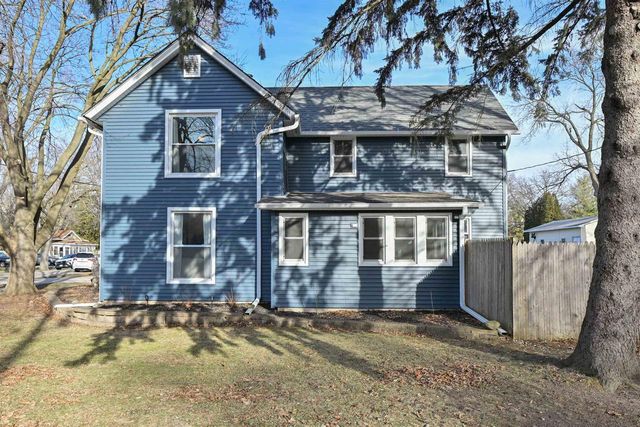 44 W Madison Street, Darien, WI 53114