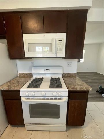 119 17th Street C, Huntington Beach, CA 92648