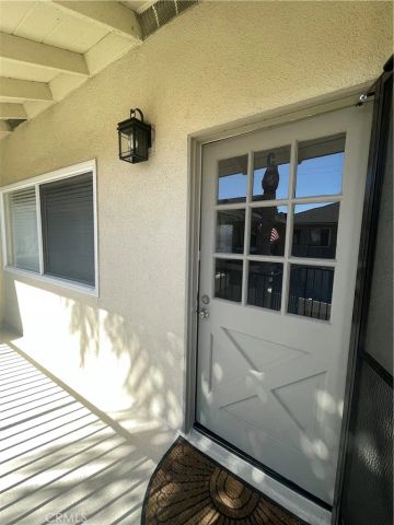 119 17th Street C, Huntington Beach, CA 92648