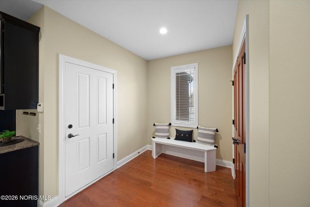 3813 Timber Valley Drive, Maumee, OH 43537