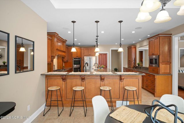 3813 Timber Valley Drive, Maumee, OH 43537