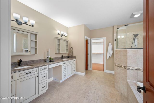 3813 Timber Valley Drive, Maumee, OH 43537