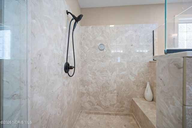 3813 Timber Valley Drive, Maumee, OH 43537