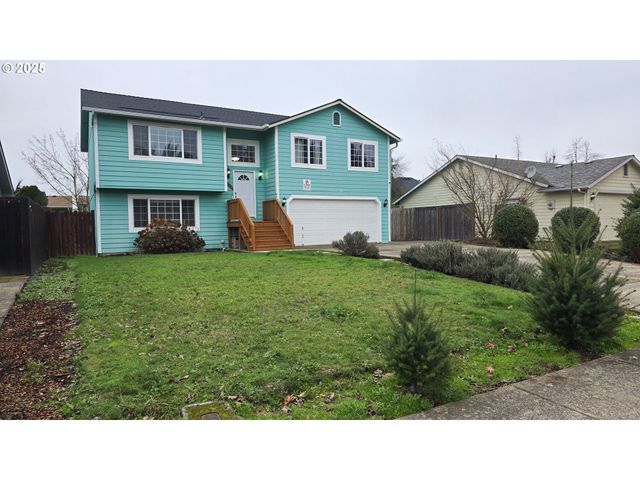 934 S 46TH St, Springfield, OR 97478