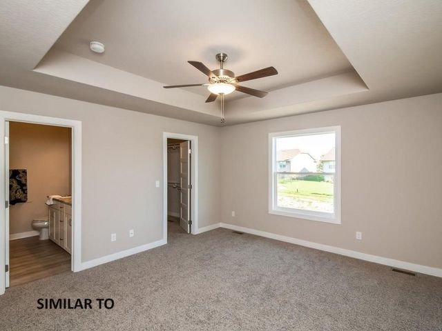 751 SE Hollow Court, West Des Moines, IA 50265