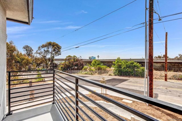 3925 Rojo Tierra Rd, La Mesa, CA 91941