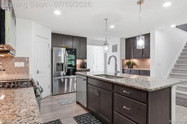 24506 Jade Drive, Farmington Hills, MI 48336