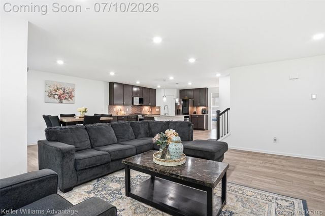 24506 Jade Drive, Farmington Hills, MI 48336