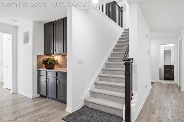 24506 Jade Drive, Farmington Hills, MI 48336