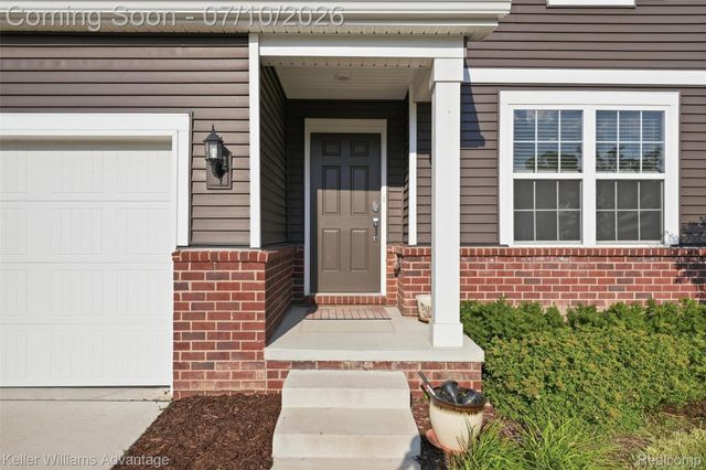 24506 Jade Drive, Farmington Hills, MI 48336