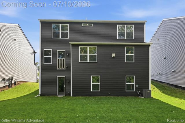 24506 Jade Drive, Farmington Hills, MI 48336