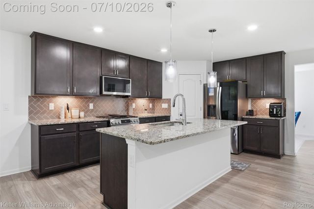 24506 Jade Drive, Farmington Hills, MI 48336