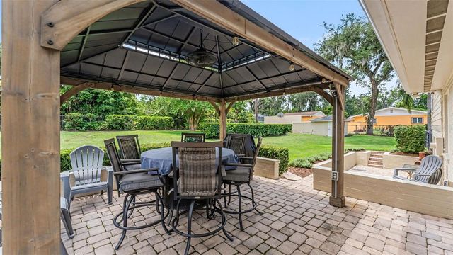 715 LAUREL LANE, Lakeland, FL 33813