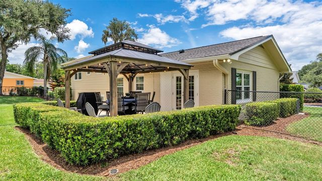 715 LAUREL LANE, Lakeland, FL 33813
